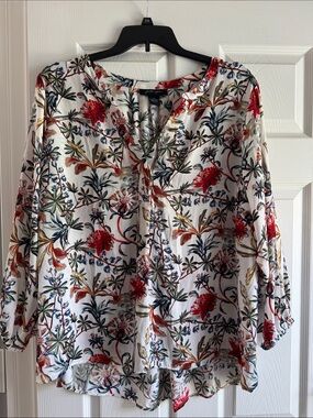 Faith & Zoe White Floral V-Neck Blouse with Red and Green Accents